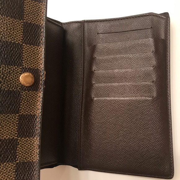 Authentic LV wallet - Picture 9 of 13